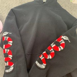 BLACK TRENDY HOODIE